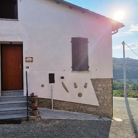 Ca Ed Giuanoto Lägenhet Santo Stefano Belbo Exteriör bild